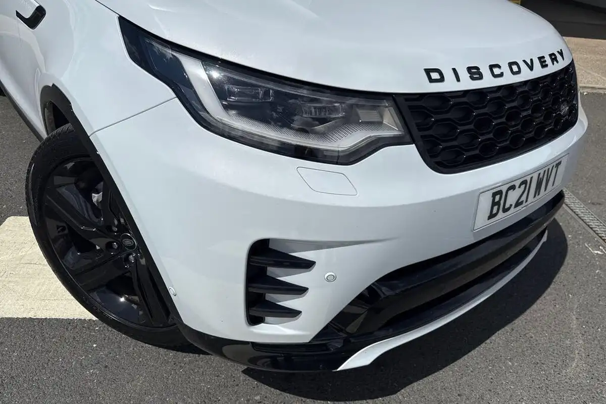 2021-land-rover-discovery-30-d250-r-dynamic-se-250ps-big-12