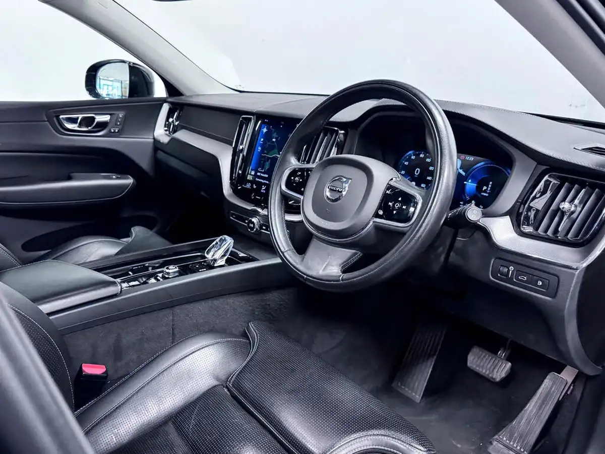 2020-volvo-xc60-20-t8-inscription-pro-big-21