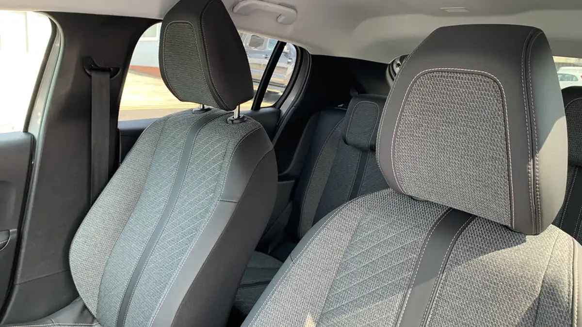 2024-peugeot-208-12-puretech-allure-big-21