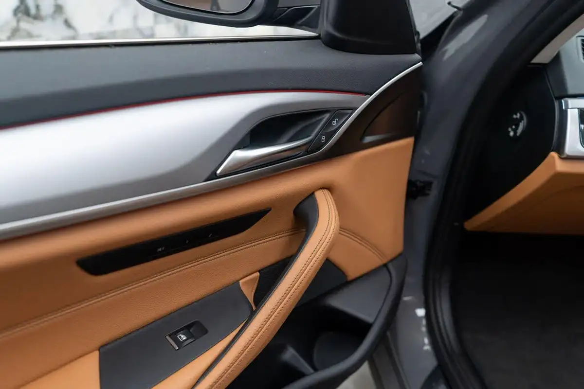 2020-bmw-5-series-20-530e-se-292bhp-saloon-4d-auto-big-38