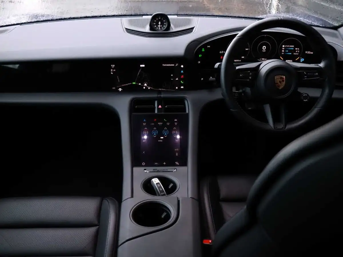 2023-porsche-taycan-e-sport-turismo-476ps-performance-battery-plus-big-26