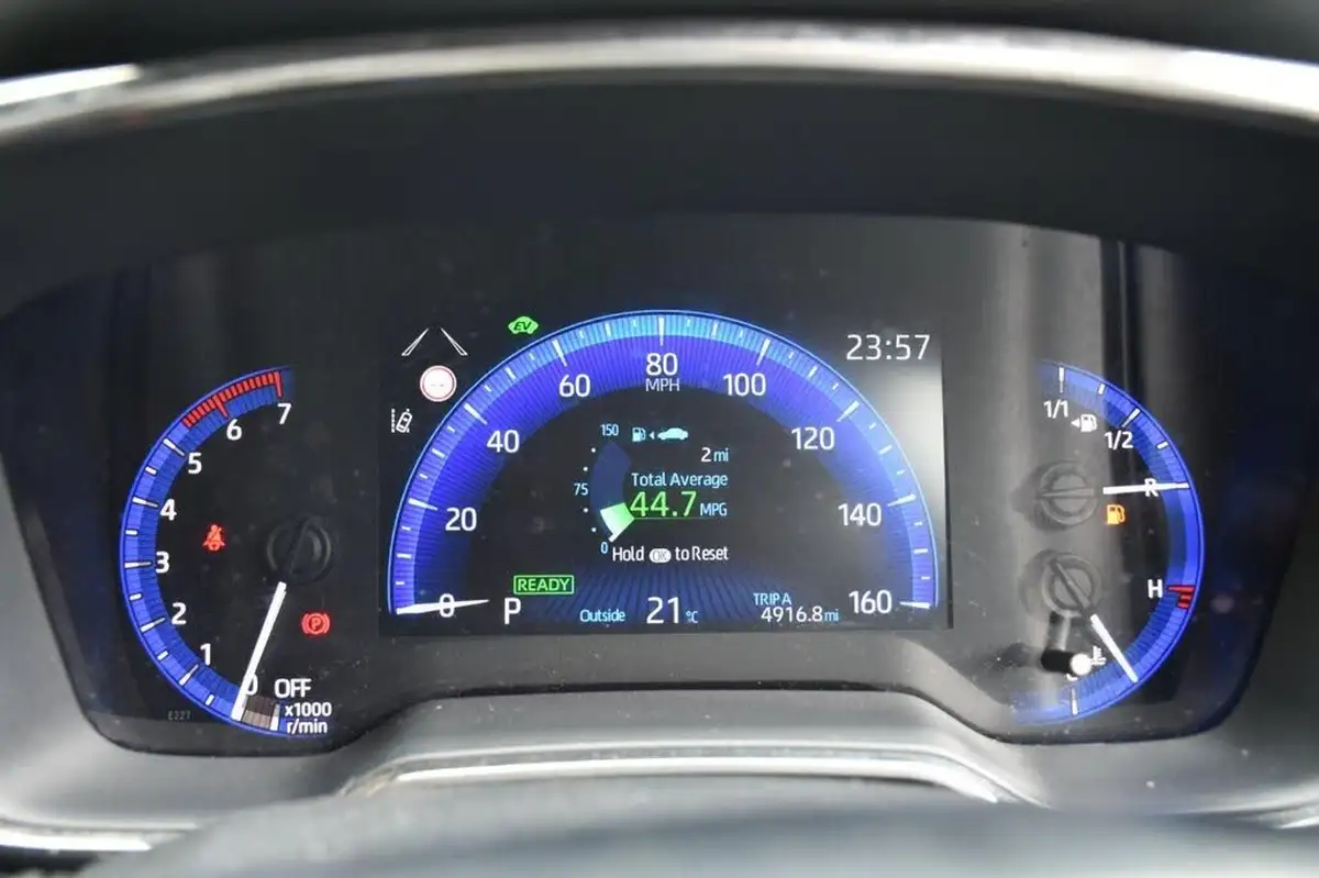 2020-toyota-corolla-18-vvt-i-icon-tech-spare-wheel-touring-sports-5d-big-45