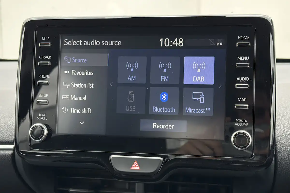 2023-mazda-mazda2-15-select-big-19