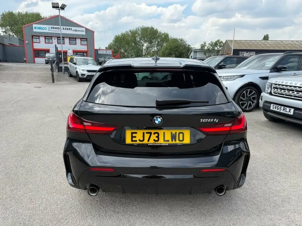 2023-bmw-1-series-20-128ti-lcp-big-6