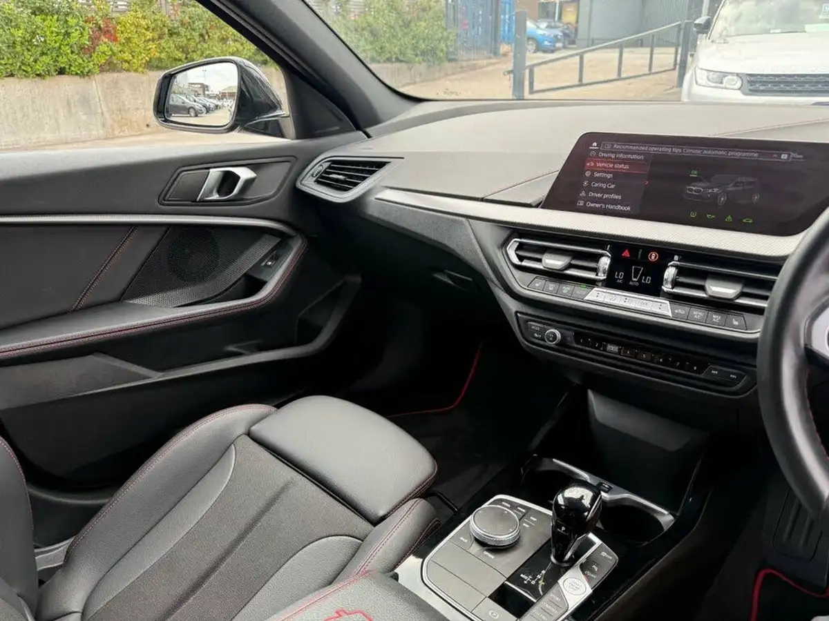 2023-bmw-1-series-20-128ti-lcp-big-30