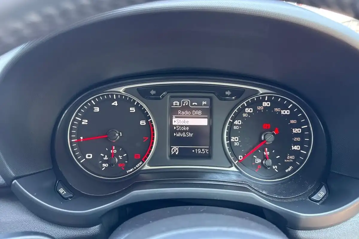2018-audi-a1-14-tfsi-sport-nav-sportback-5d-big-31