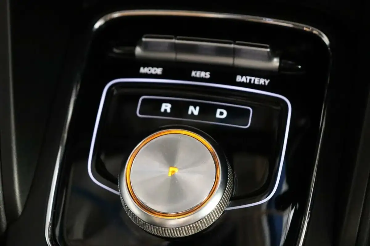 2021-mg-zs-suv-e-exclusive-ev-big-28