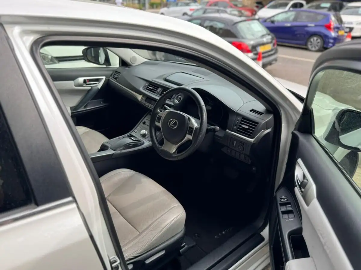 2012-lexus-ct-200h-18-se-l-cruise-big-11