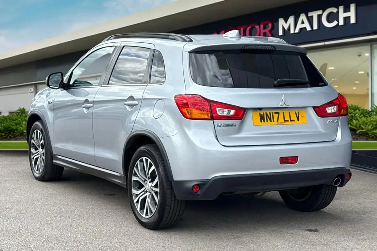 2017-mitsubishi-asx-16d-4-big-1