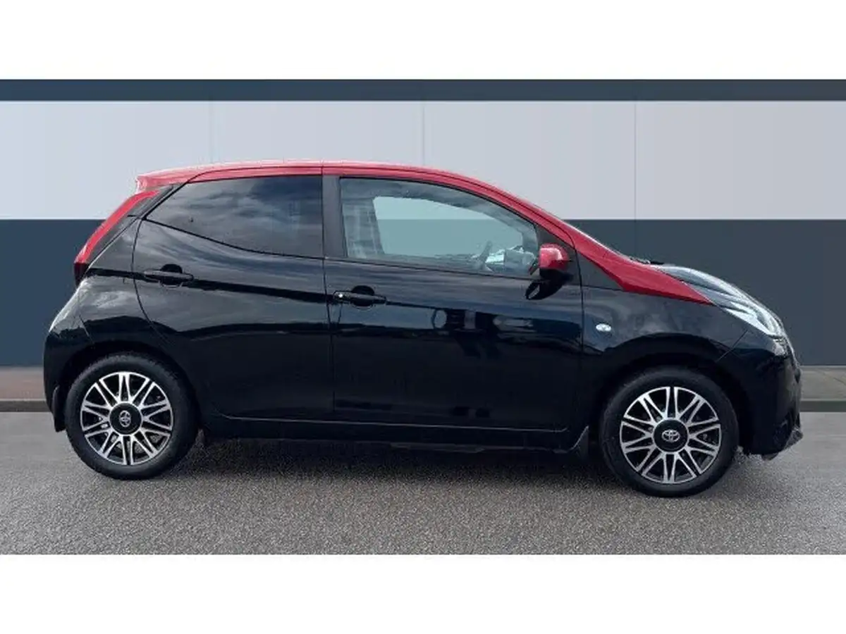 2021-toyota-aygo-10-vvt-i-x-clusiv-big-4