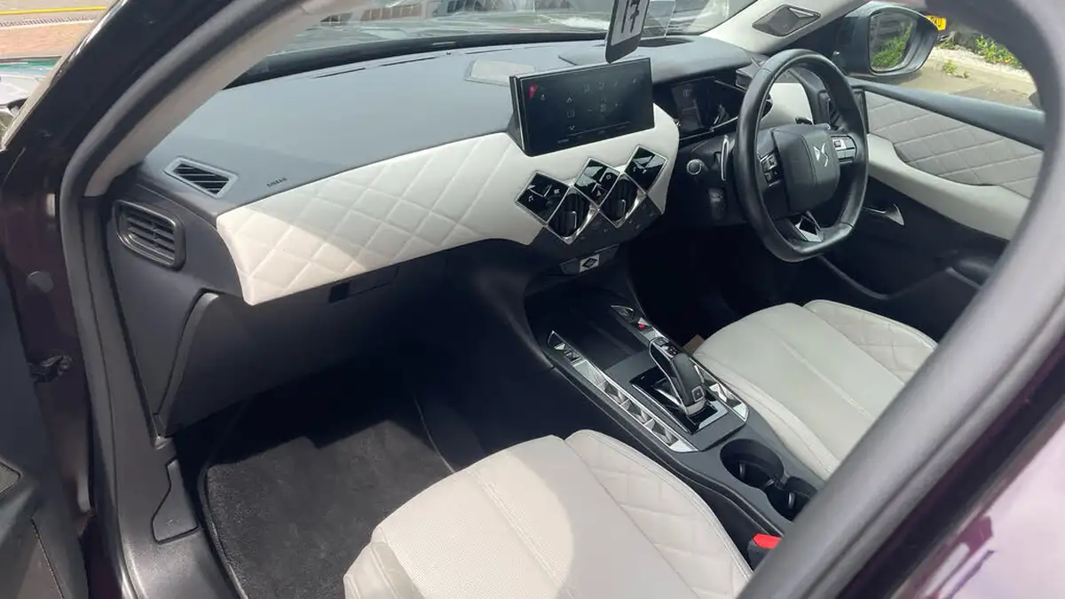 2019-ds-ds-3-crossback-12-puretech-prestige-130ps-eat8-big-11