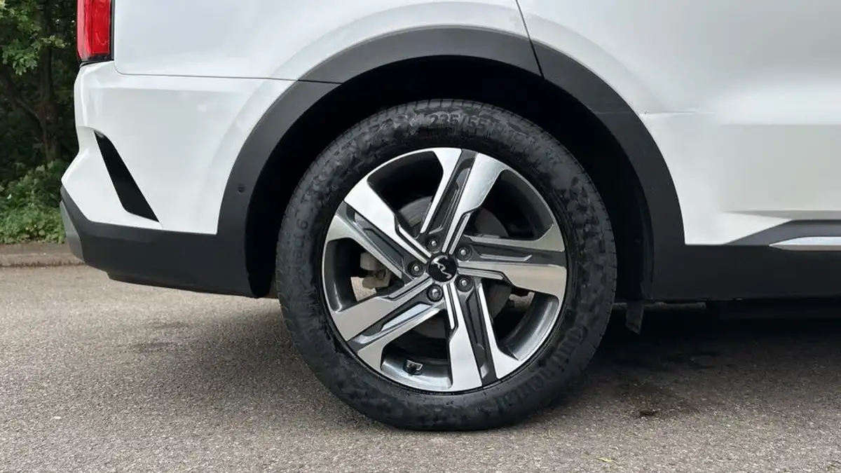 2022-kia-sorento-16-t-gdi-4-226bhp-hev-big-19