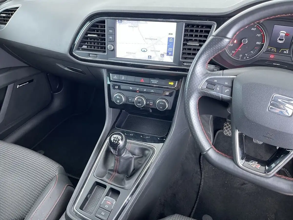 2017-seat-leon-14-tsi-fr-technology-hatchback-5d-big-44