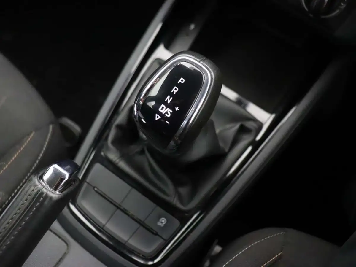 2022-skoda-kamiq-10-tsi-se-109ps-dsg-big-31