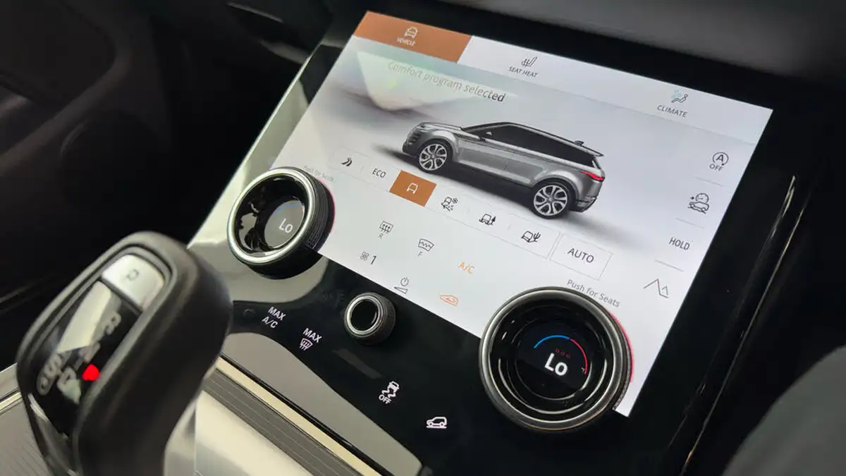 2021-land-rover-range-rover-evoque-20-p300-r-dynamic-hse-big-18