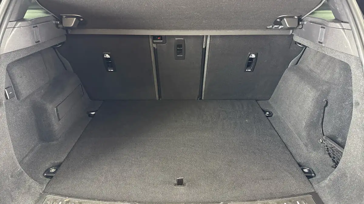 2021-land-rover-range-rover-evoque-20-p300-r-dynamic-hse-big-14