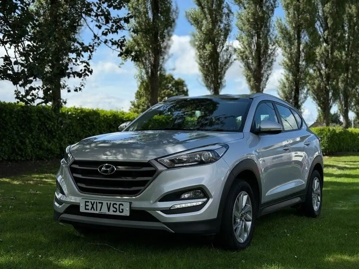 2017-hyundai-tucson-17crdi-blue-drive-se-nav-116ps-big-1