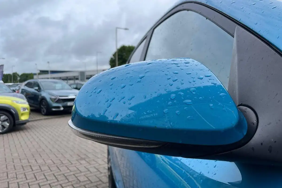 2021-hyundai-i10-10-premium-big-18