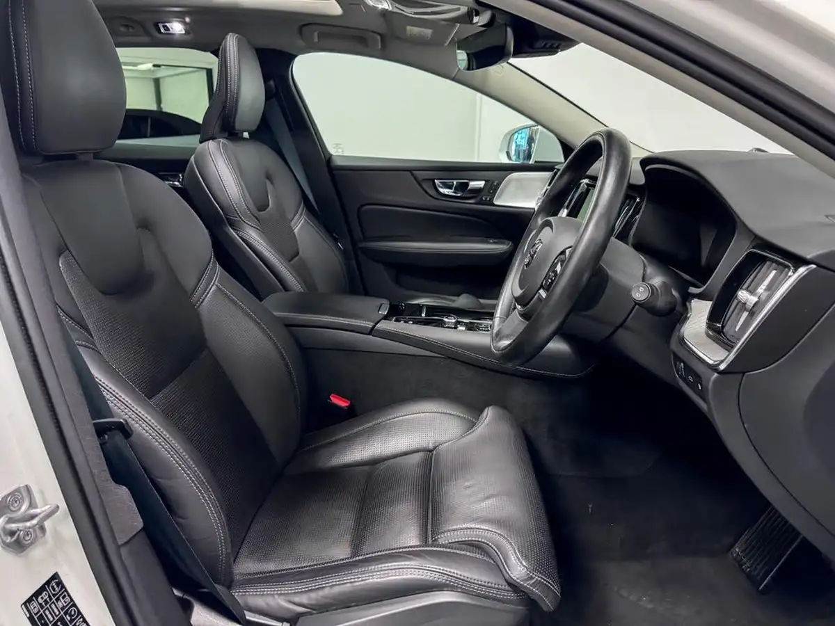 2021-volvo-v60-20-t6-inscription-350bhp-plug-in-hybrid-big-23