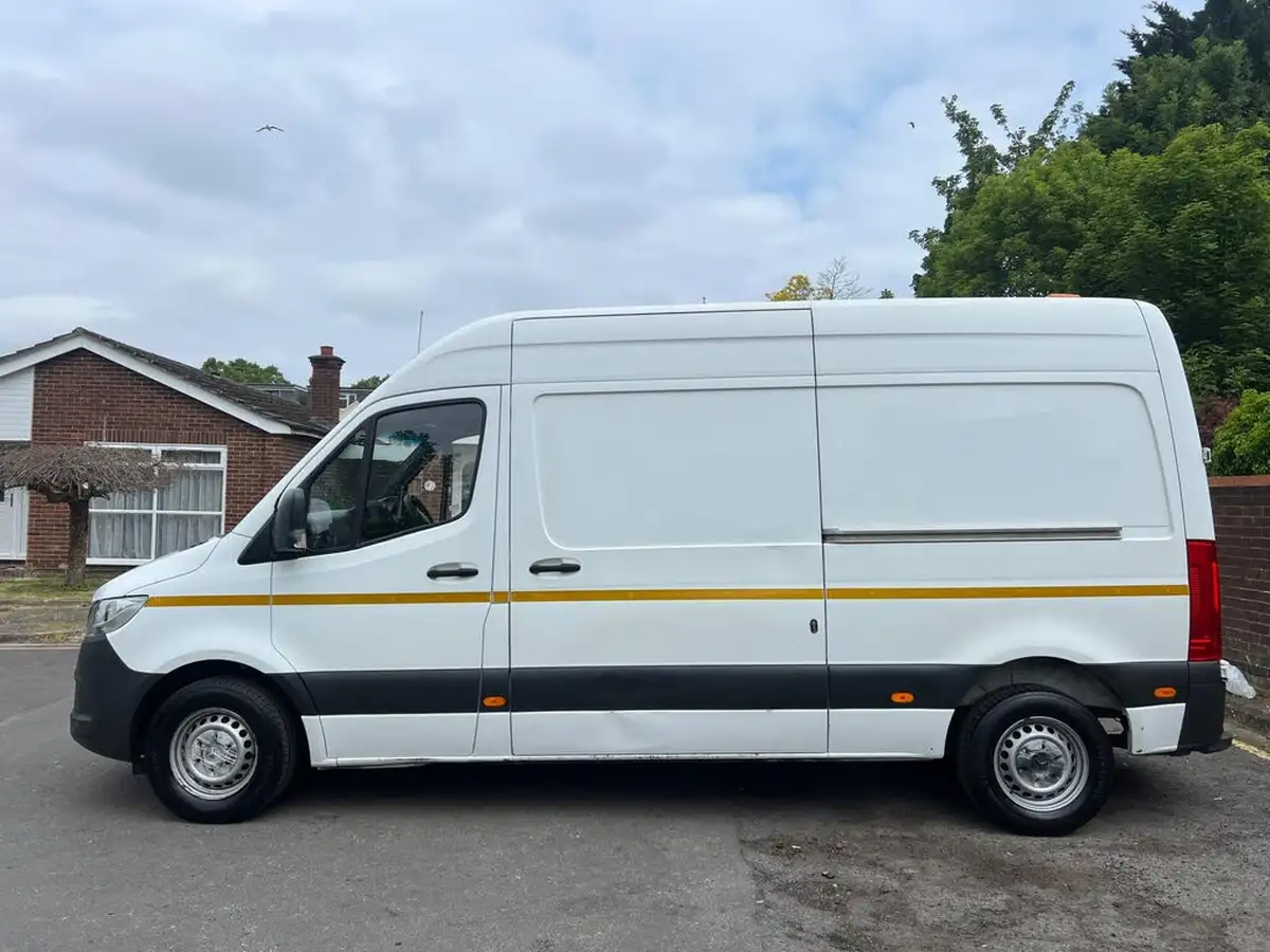 2019-mercedes-benz-sprinter-21cdi-314-l1h1-143pseu6c-panel-van-big-7
