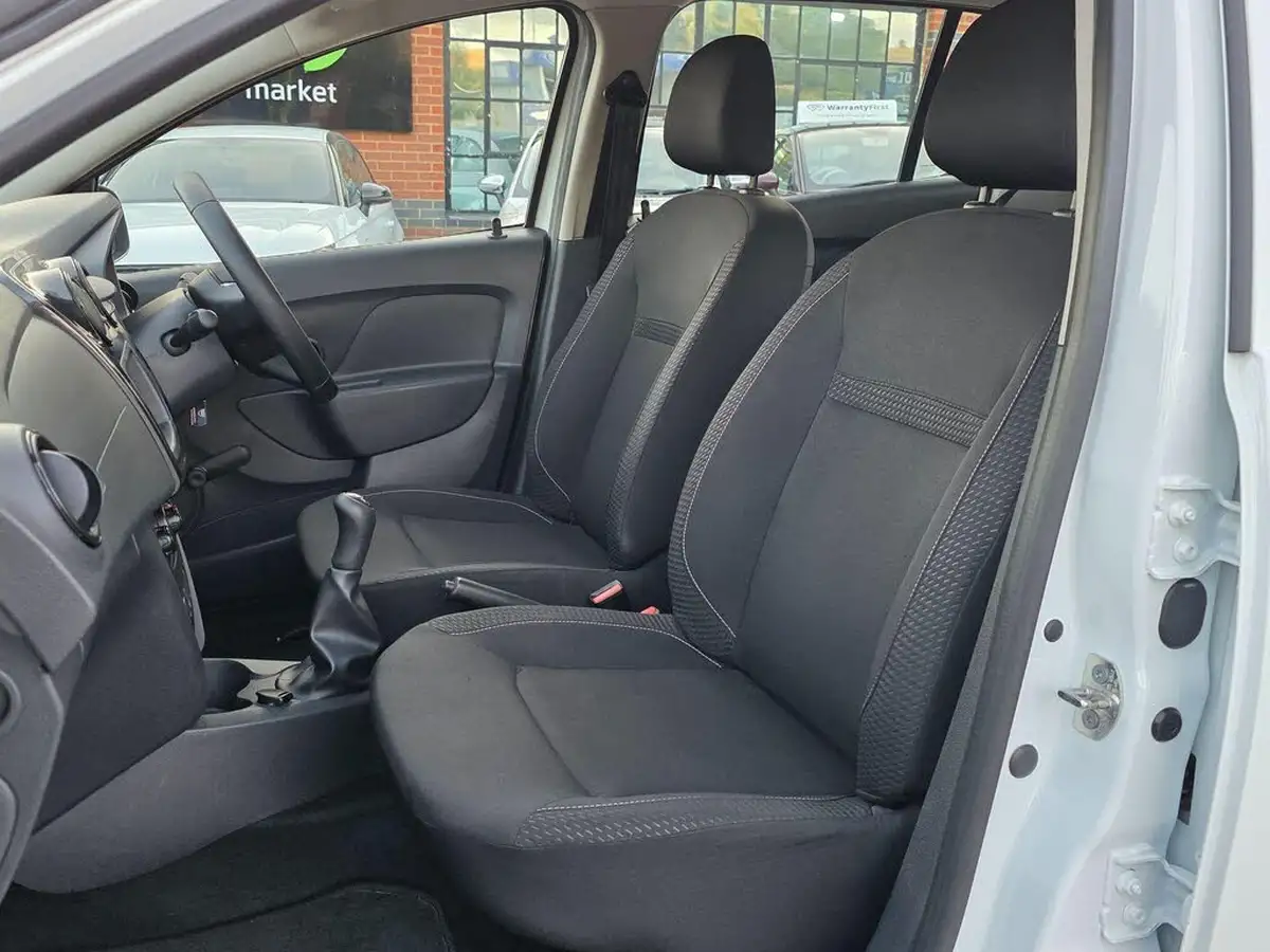 2017-dacia-sandero-10-sce-access-big-15