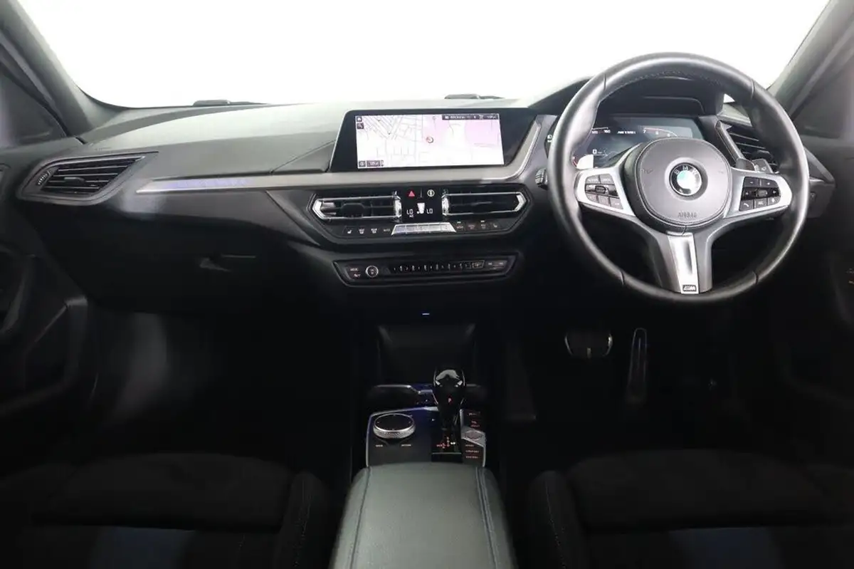 2020-bmw-1-series-20-m135i-xdrive-big-12
