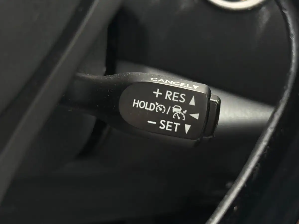 2021-toyota-c-hr-18-vvt-i-gr-sport-big-27