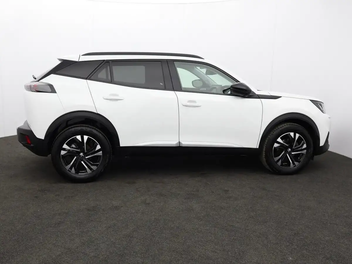 2022-peugeot-2008-suv-12-puretech-allure-premium-100bhp-big-10