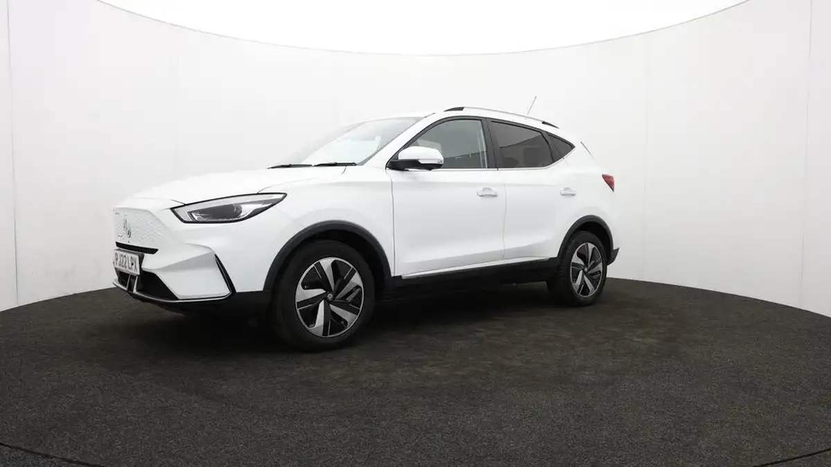 2022-mg-zs-suv-e-trophy-ev-156ps-long-range-big-65