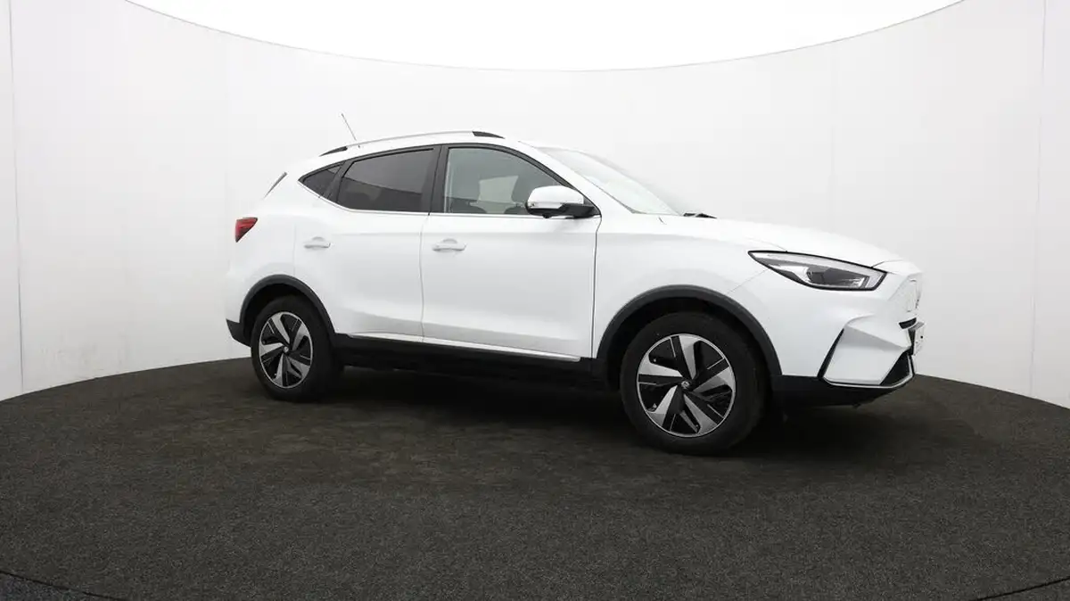 2022-mg-zs-suv-e-trophy-ev-156ps-long-range-big-37