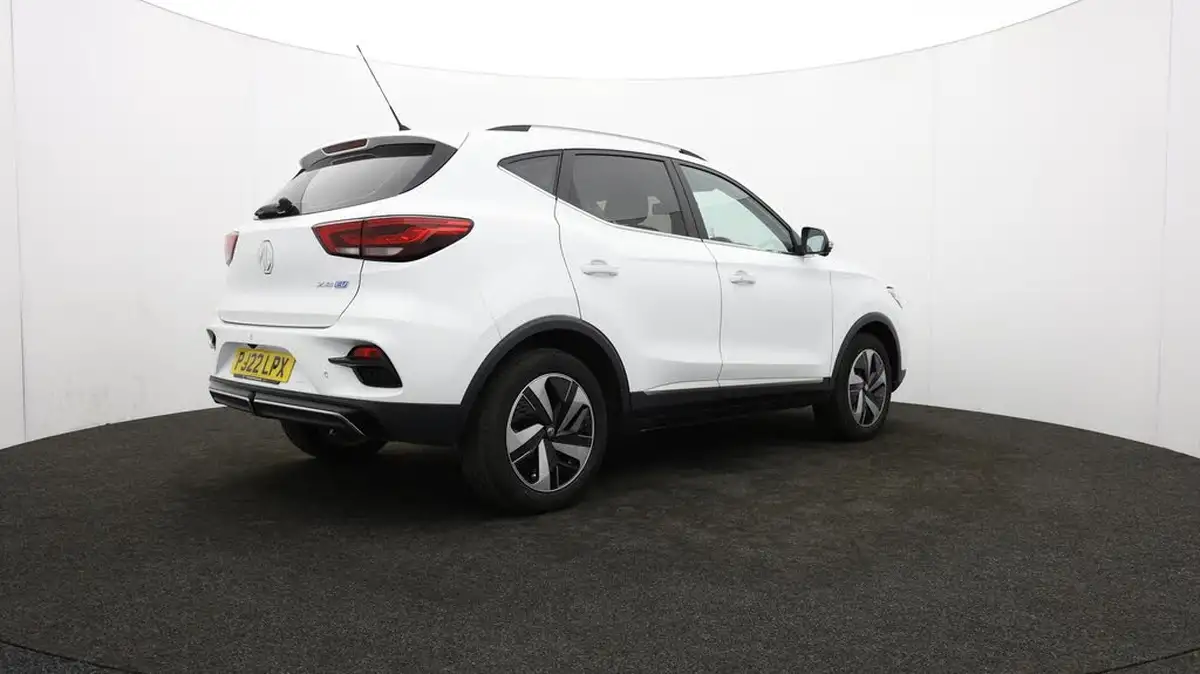 2022-mg-zs-suv-e-trophy-ev-156ps-long-range-big-13