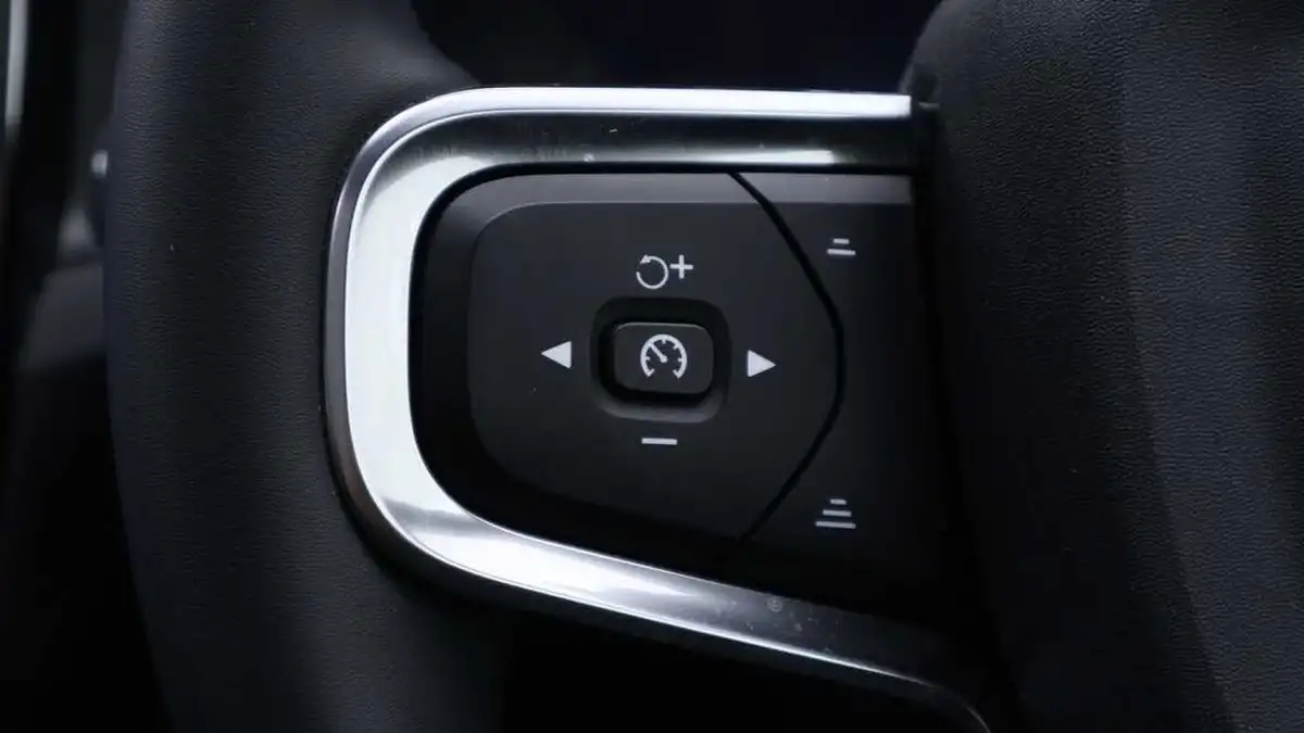 2022-volvo-c40-e-twin-recharge-pro-big-54