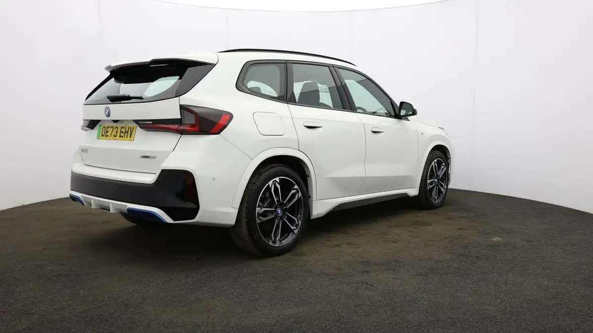 2023-bmw-ix1-e-xdrive30-m-sport-pro-packtech-plus-pack-big-53