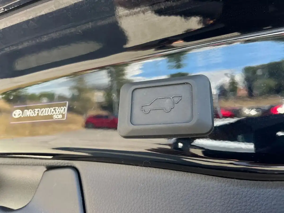 2022-toyota-rav4-25-vvt-i-design-219bhp-big-25