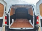 2021-vauxhall-combo-15cdti-dynamic-2300-100pseu6dt-l2h1-panel-small-7