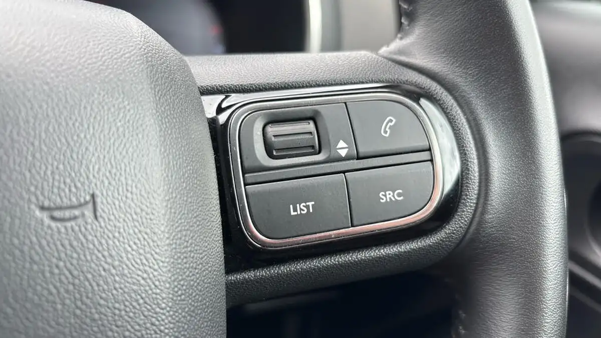 2021-citroen-c5-aircross-12-puretech-shine-big-23