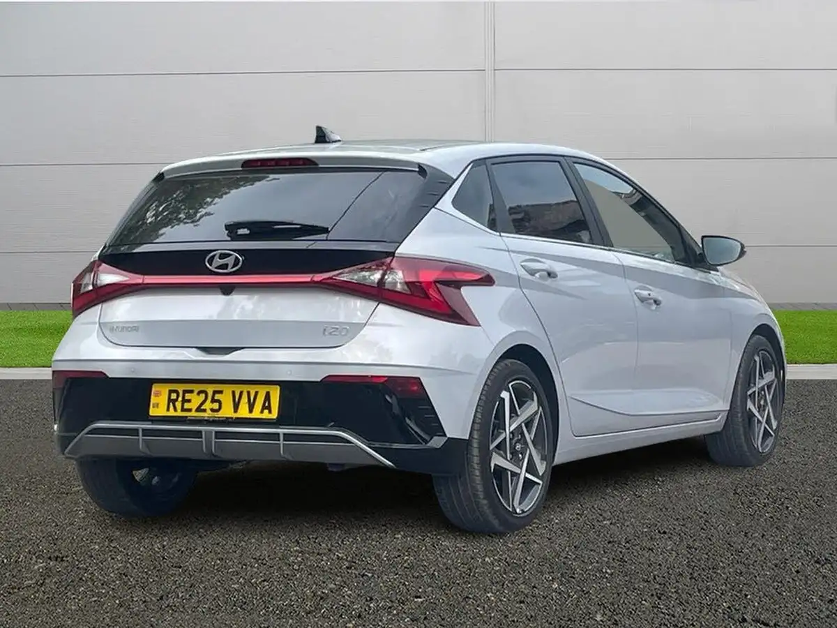 2025-hyundai-i20-10-t-gdi-ultimate-big-6