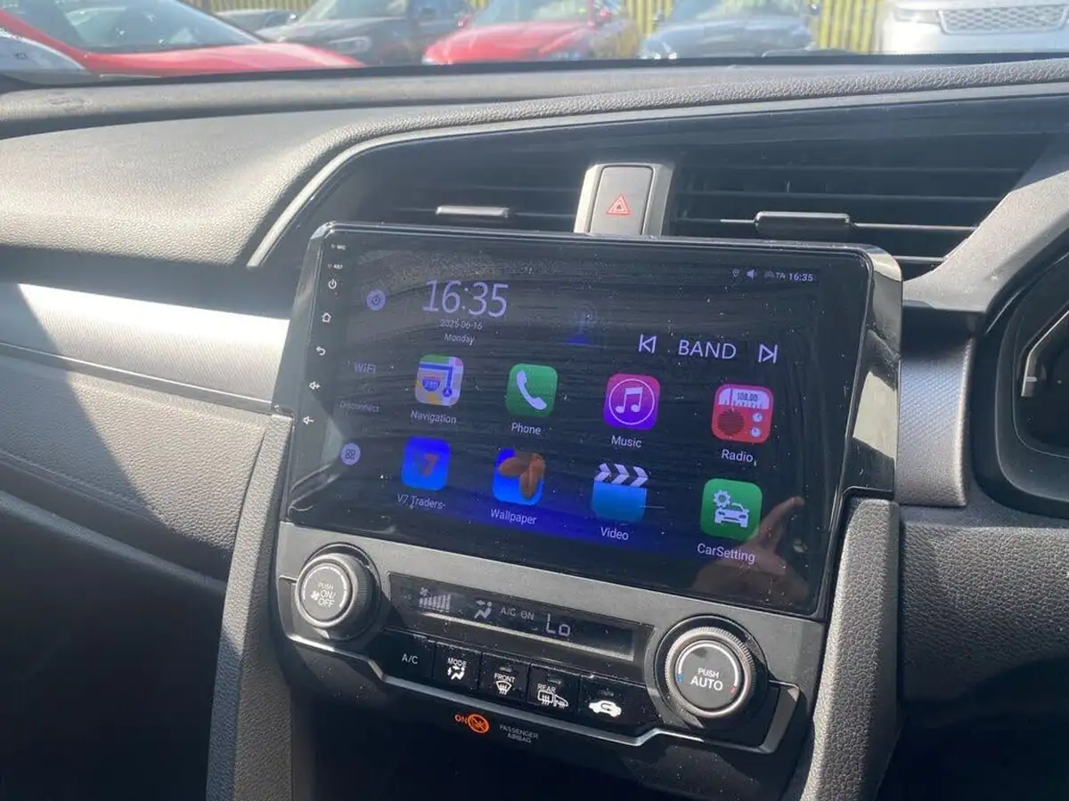 2019-honda-civic-16-i-dtec-se-hatchback-5d-big-16