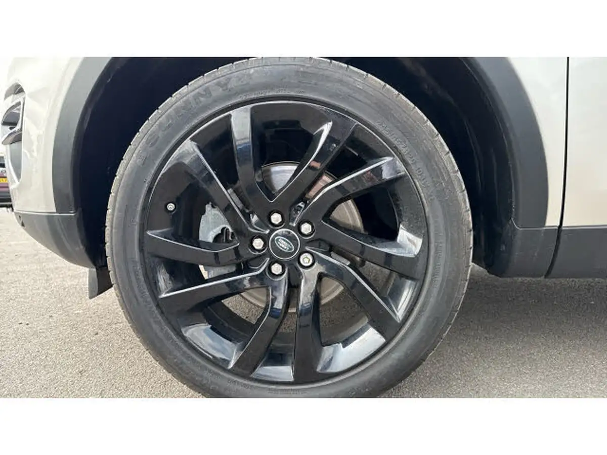 2017-land-rover-discovery-sport-20td4-hse-black-180ps-station-wagon-big-6