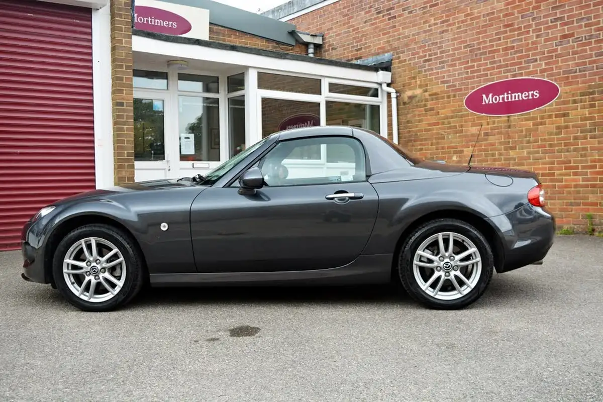 2014-mazda-mx-5-18-roadster-se-big-9