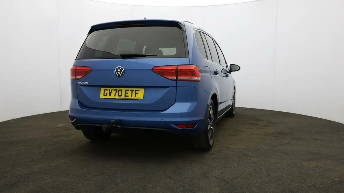 2021-volkswagen-touran-15-tsi-sel-dsg-big-56