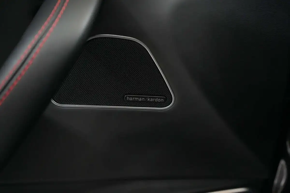 2021-maserati-levante-38-trofeo-big-19