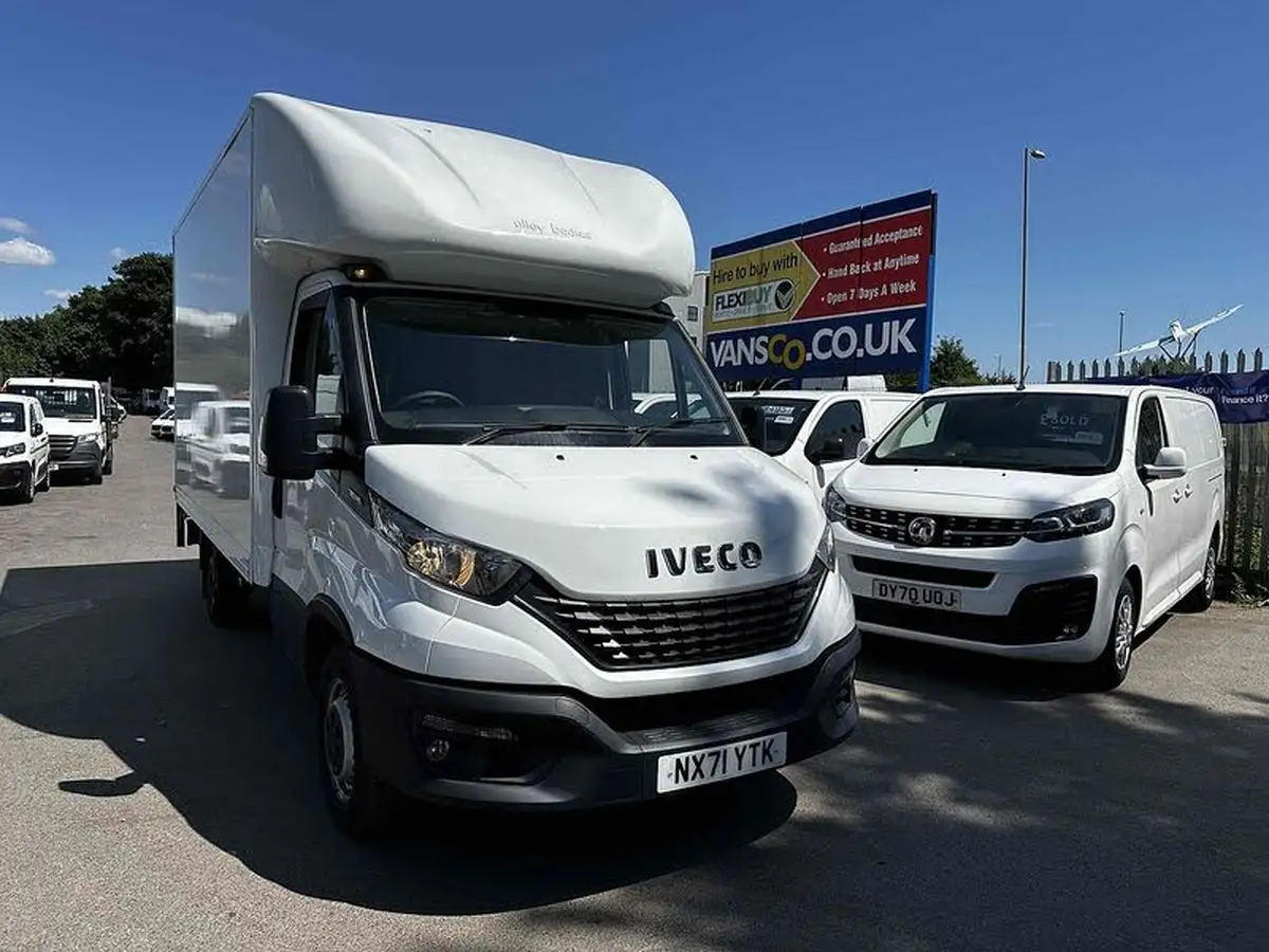 2021-iveco-daily-s-class-23td-35s14h-3000-big-0