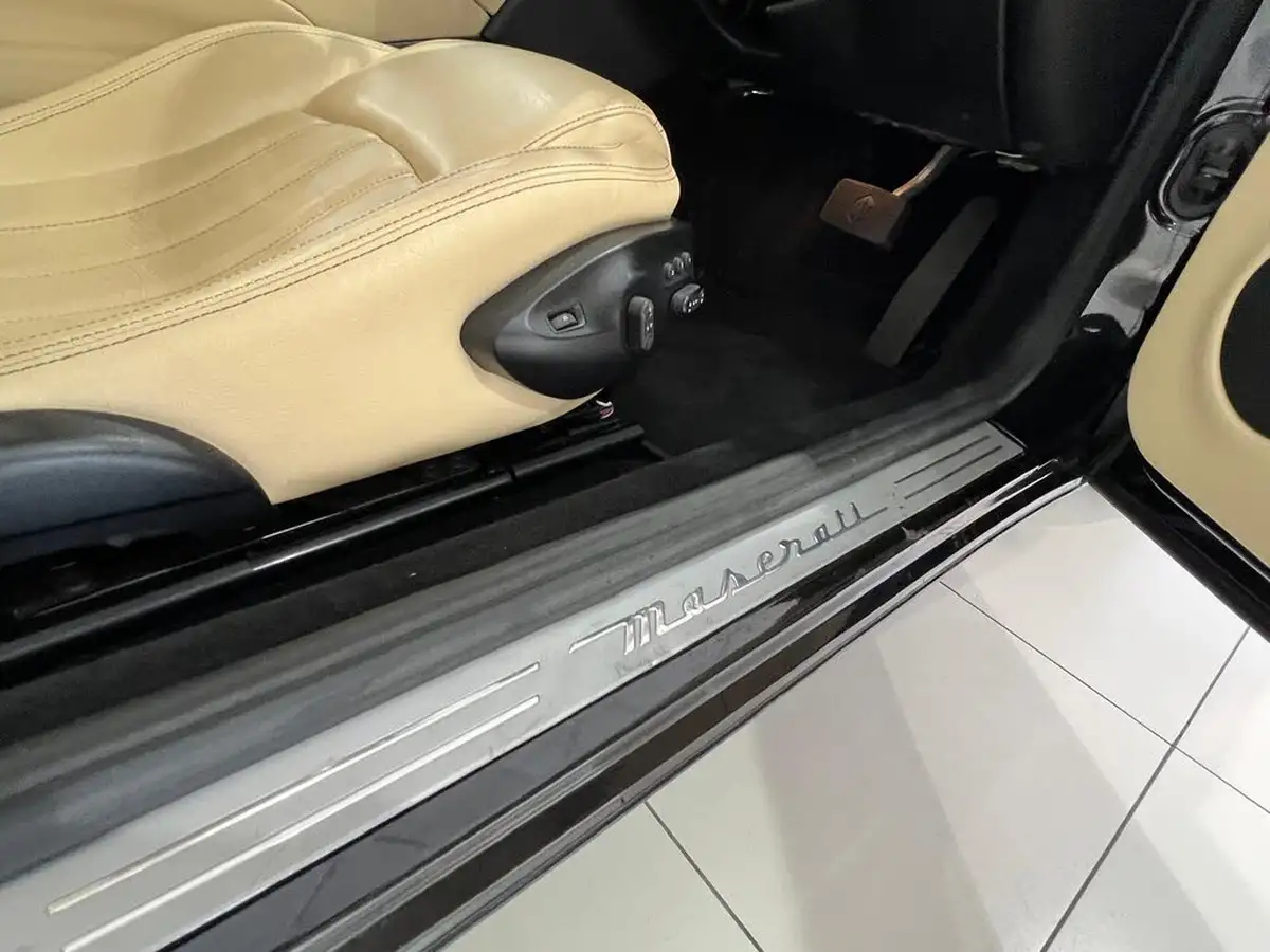 2010-maserati-granturismo-47-s-big-15