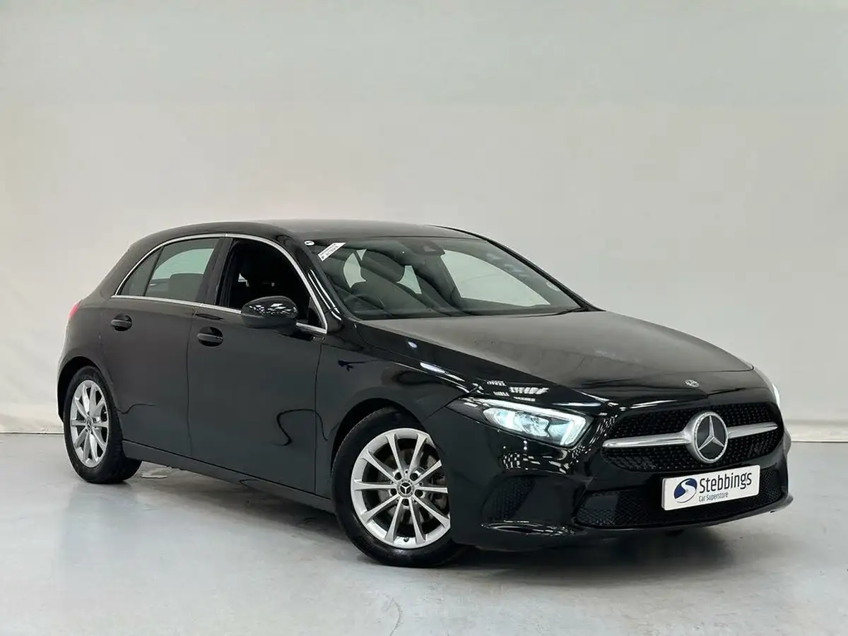 2019-mercedes-benz-a-class-20d-a200d-sport-hatchback-5d-big-0