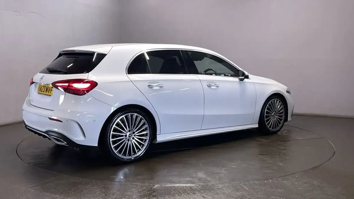 2023-mercedes-benz-a-class-13-a200-amg-line-premium-plus-hatchback-5d-big-7