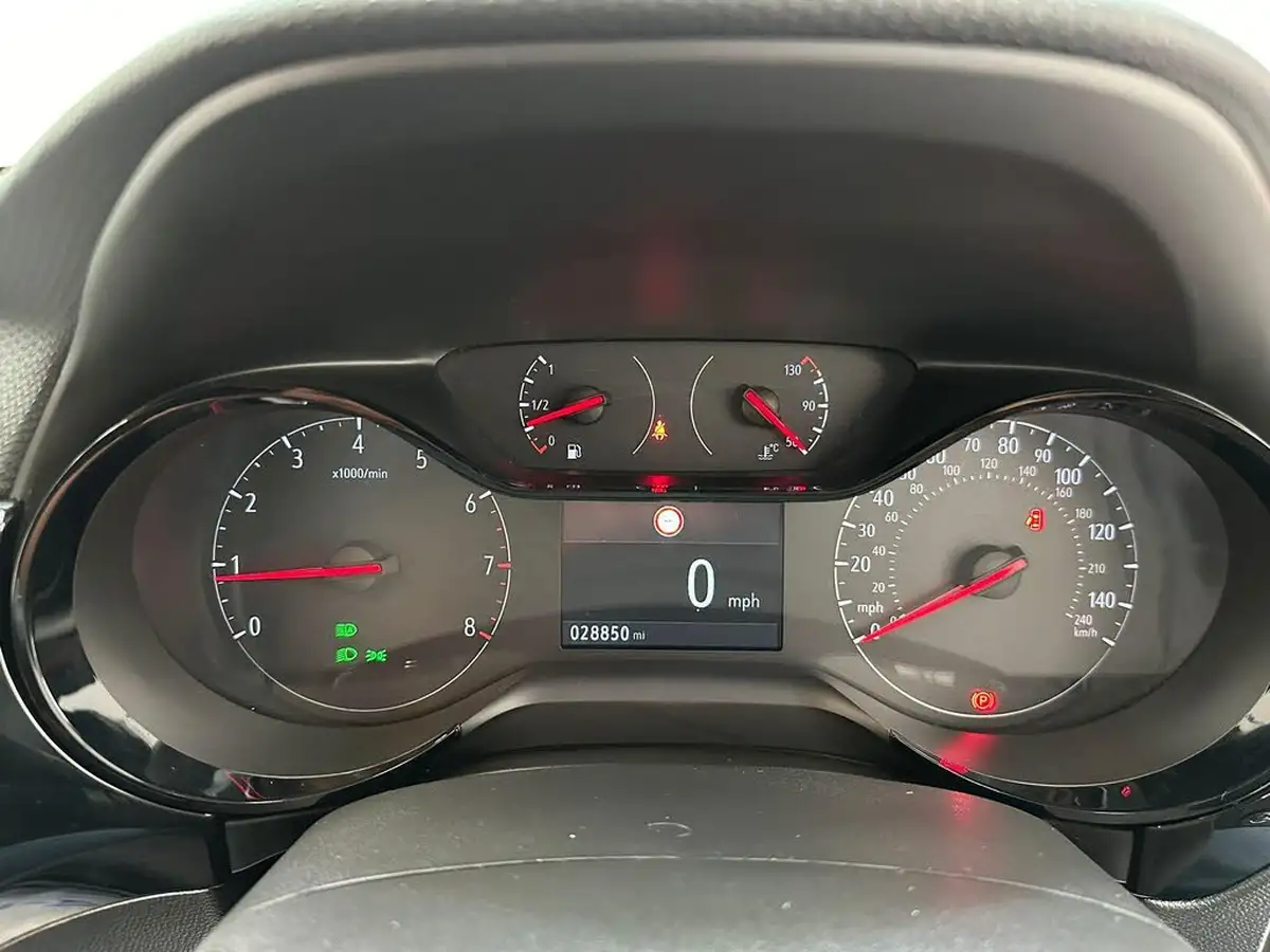 2020-vauxhall-corsa-15-turbo-d-se-nav-big-7