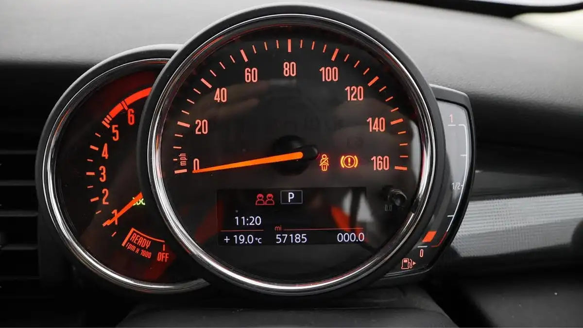 2018-mini-cooper-15td-cooper-d-series-ii-ss-hatchback-3d-dct-big-10