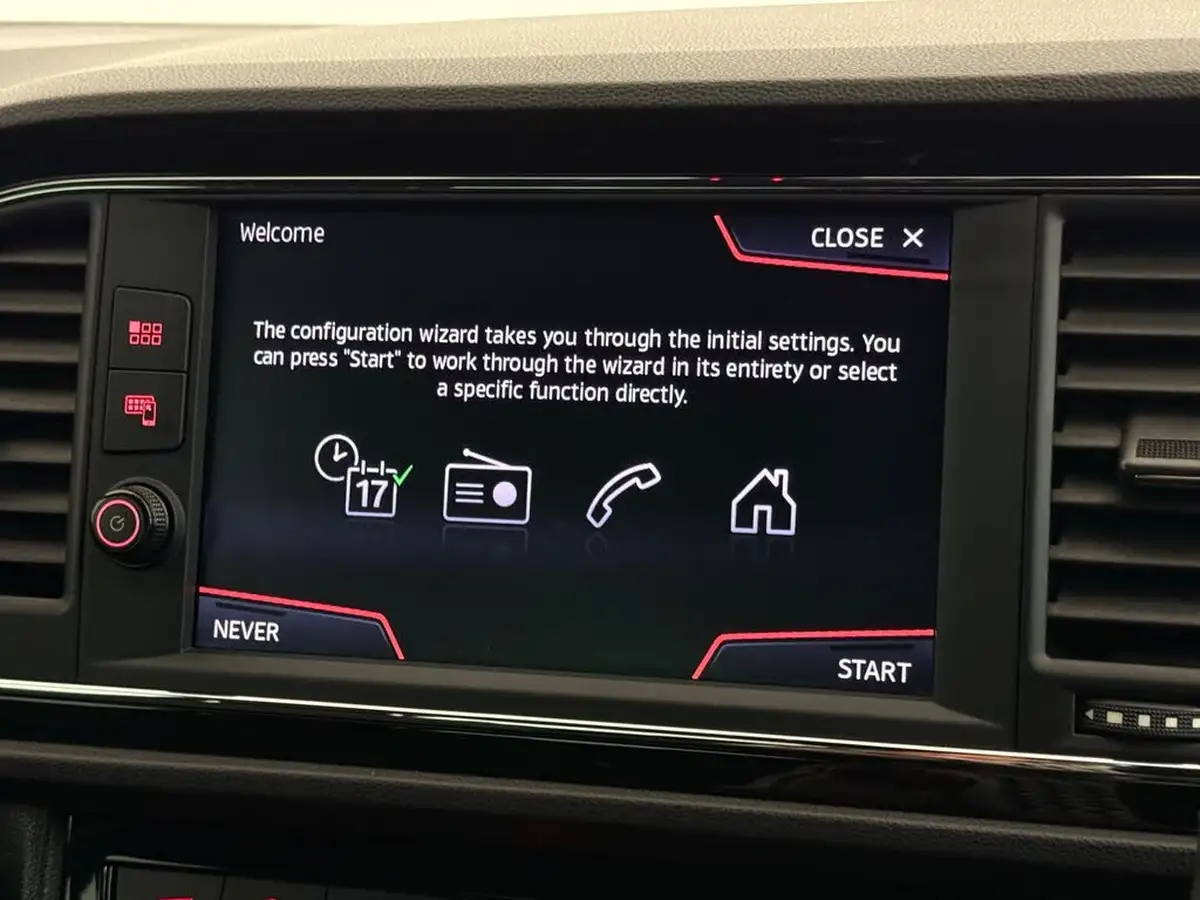 2020-seat-leon-20-tsi-cupra-290-big-28