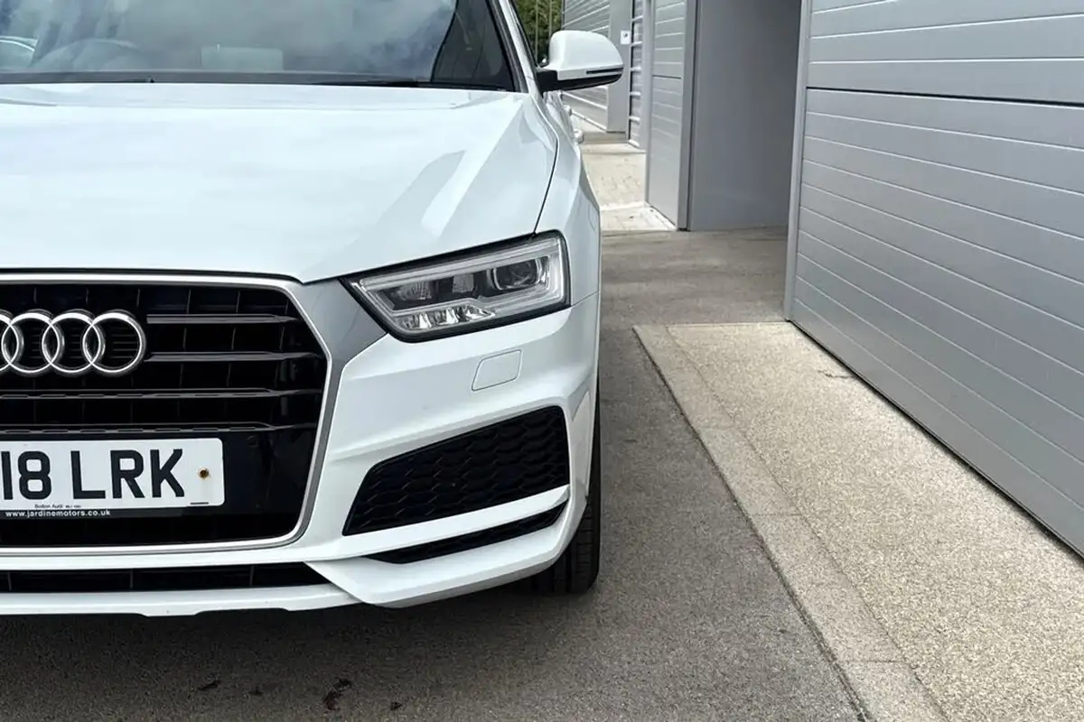 2018-audi-q3-20-tdi-quattro-s-line-edition-150ps-big-25